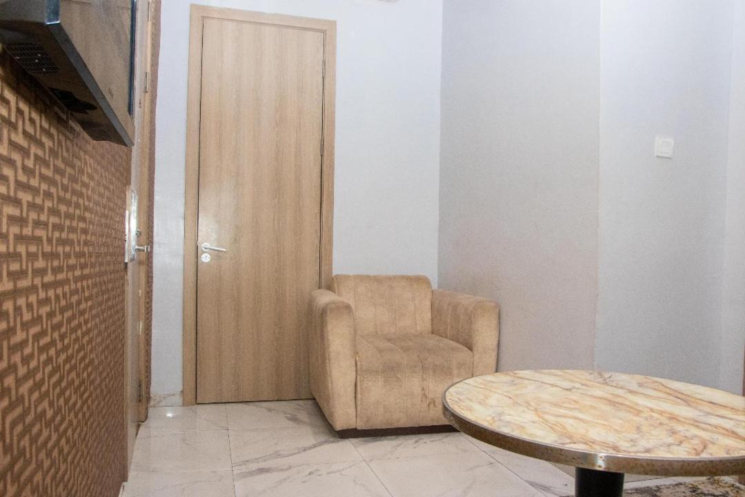 Perfecto La Villa Hotel And Suites Lagos Bagian luar foto