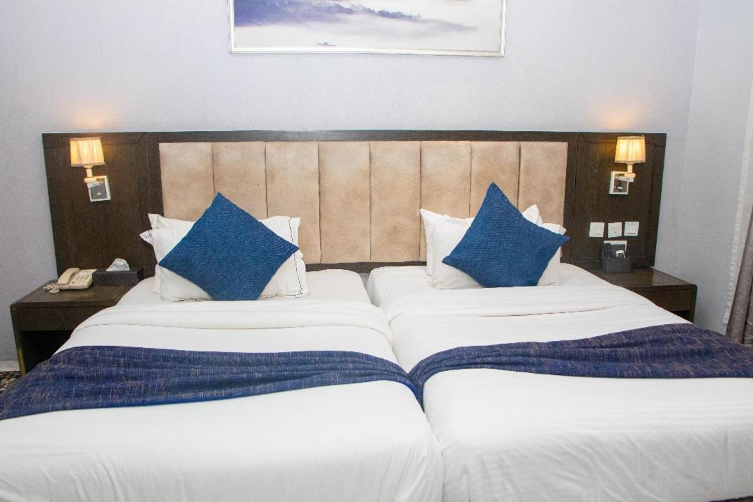 Perfecto La Villa Hotel And Suites Lagos Bagian luar foto