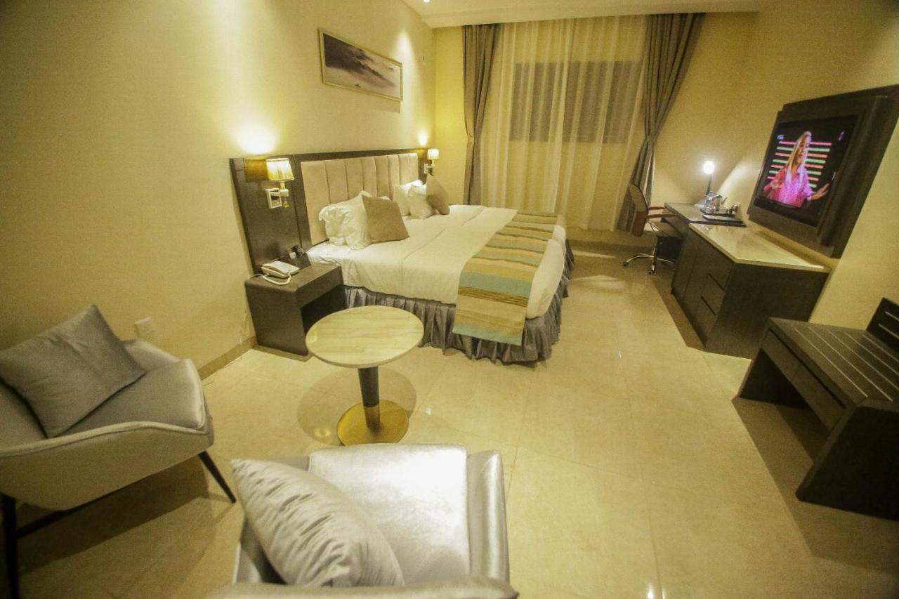 Perfecto La Villa Hotel And Suites Lagos Bagian luar foto
